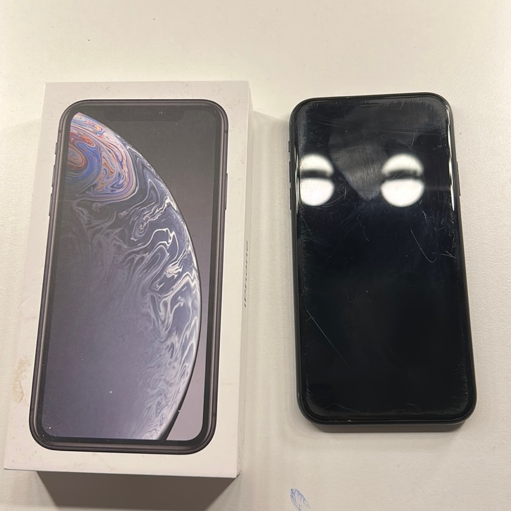 iPhone XR black